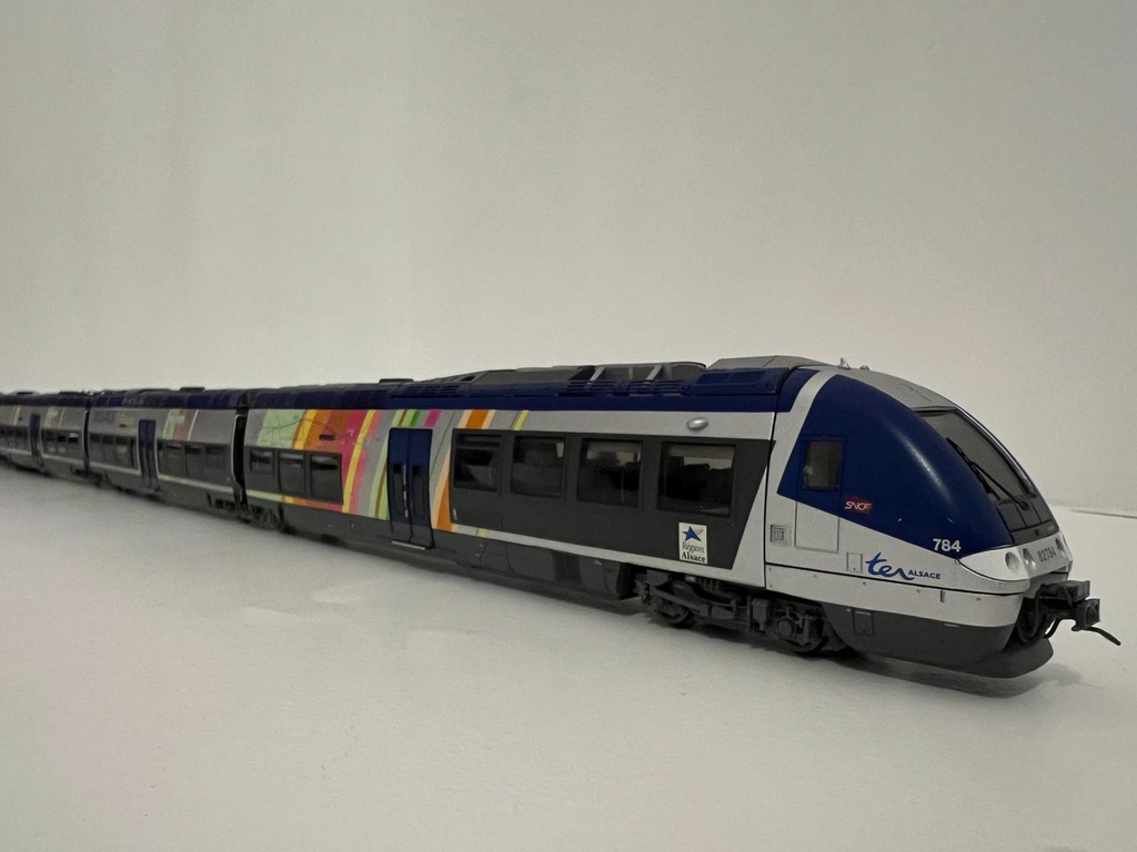 [LS MODELS 10393  ] LS MODELS 10393 B 82783/82784, livrée TER ALSACE, quatre caisses  /  Ep. V-VI  /  SNCF  /  HO  /  DC  /  1 P. 