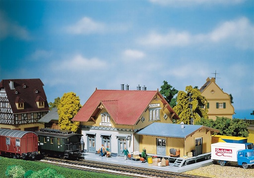 [Faller 110097  ] Faller 110097   H0  Petite gare de Blumenfeld 250 x 140 x 120 mm