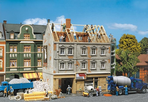 [Faller 130456  ] Faller 130456   H0  Maison urbaine en rénovation 170 x 136 x 170 mm