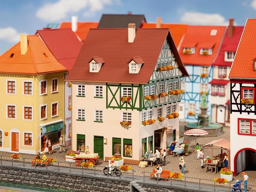 [Faller 130492  ] Faller 130492   H0  Maison de ville avec passage 108 x 108 x 165 mm