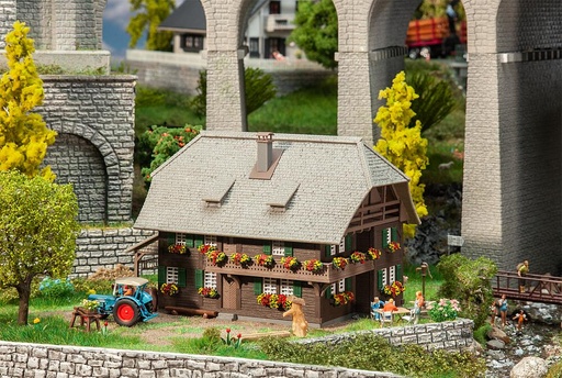 [Faller 130573  ] Faller 130573   H0  Maison de la Forêt Noire 165 x 110 x 113 mm