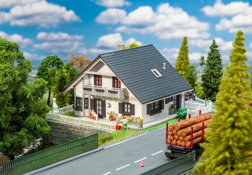 [Faller 130640  ] Faller 130640   H0  Maison individuelle rénovée 127 x 126 x 88 mm