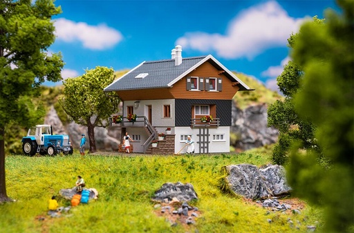 [Faller 130676  ] Faller 130676   H0  Chalet 120 x 109 x 101 mm
