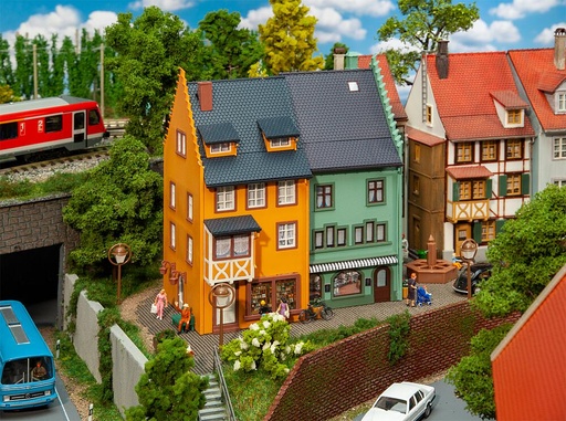 [Faller 130710  ] Faller 130710   H0  2 Immeubles de coin de rues Petite ville 90 x 64 x 152 mm (2 x)