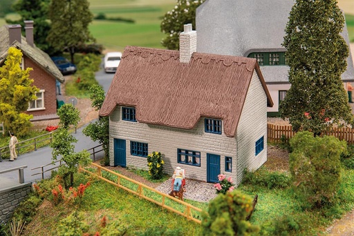 [Faller 131322  ] Faller 131322   H0  Maison d'habitation avec toit de chaume 98 x 74 x 105 mm