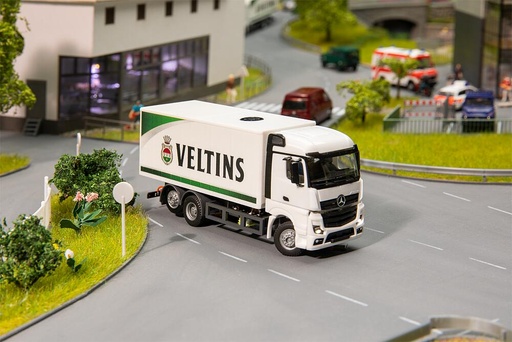 [Faller 161320  ] Faller 161320   H0  Car System Digital Camion MB Actros Streamspace fourgon Veltins boissons (HERPA) 