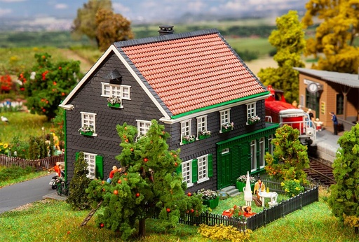 [Faller 191785  ] Faller 191785   H0  Maison de naissance Wilhelm Conrad Röntgen 163 x 117 x 122 mm