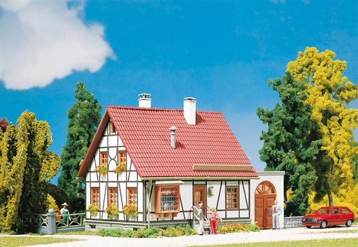 [Faller 232215  ] Faller 232215   N  Maison à colombages avec garage 73 x 72 x 55 mm