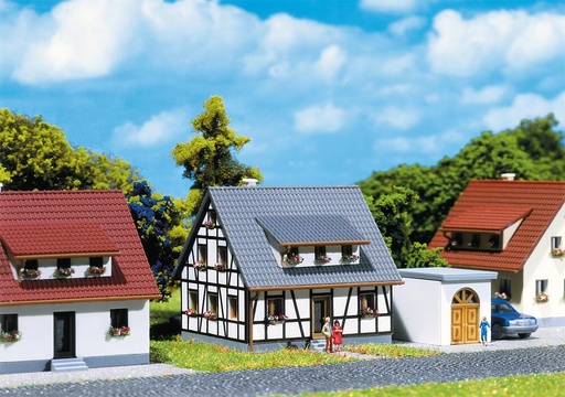 [Faller 282760  ] Faller 282760   Z  Maison à pans de bois 58 x 40 x 39 mm