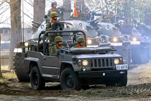 [TRUMPETER 5519  ] TRUMPETER 5519  1/35 JGSDF Type 73 Jeep, Recon 