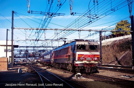 [JOUEF HJ4171  ] JOUEF HJ4171  1/87   SNCF, voiture complémentaire Grand Confort A8tu 