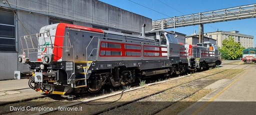 [RIVAROSSI HR2900S  ] RIVAROSSI HR2900S  1/87   Mercitalia Rail, locomotive diesel EffiShunter 1000, argentée, bandes rouges 