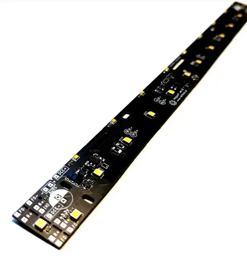 [RB2140(W)] RB2140(W) Barrette d'éclairage pour  wagons type VSE SNCF DCC ou analogique (couleur chaude) RailBOX Electronics 