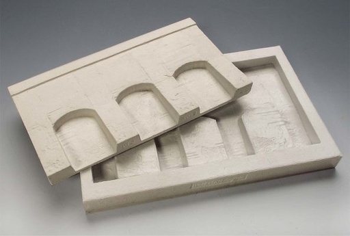[Spoerle 3022] Spoerle 3022 -  Mur en bÃ©ton - 3 Arcades basses, 130par70par10 mm